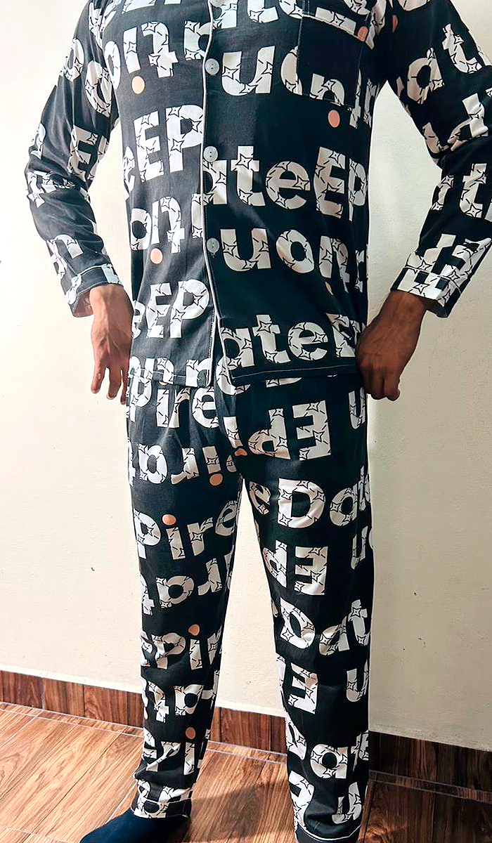 Pijama De Hombre Letras Color Negro