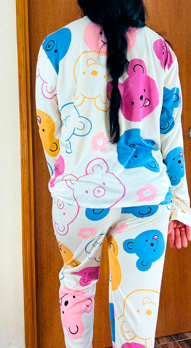 Pijama Botones Diseño De "Osos de Colores"