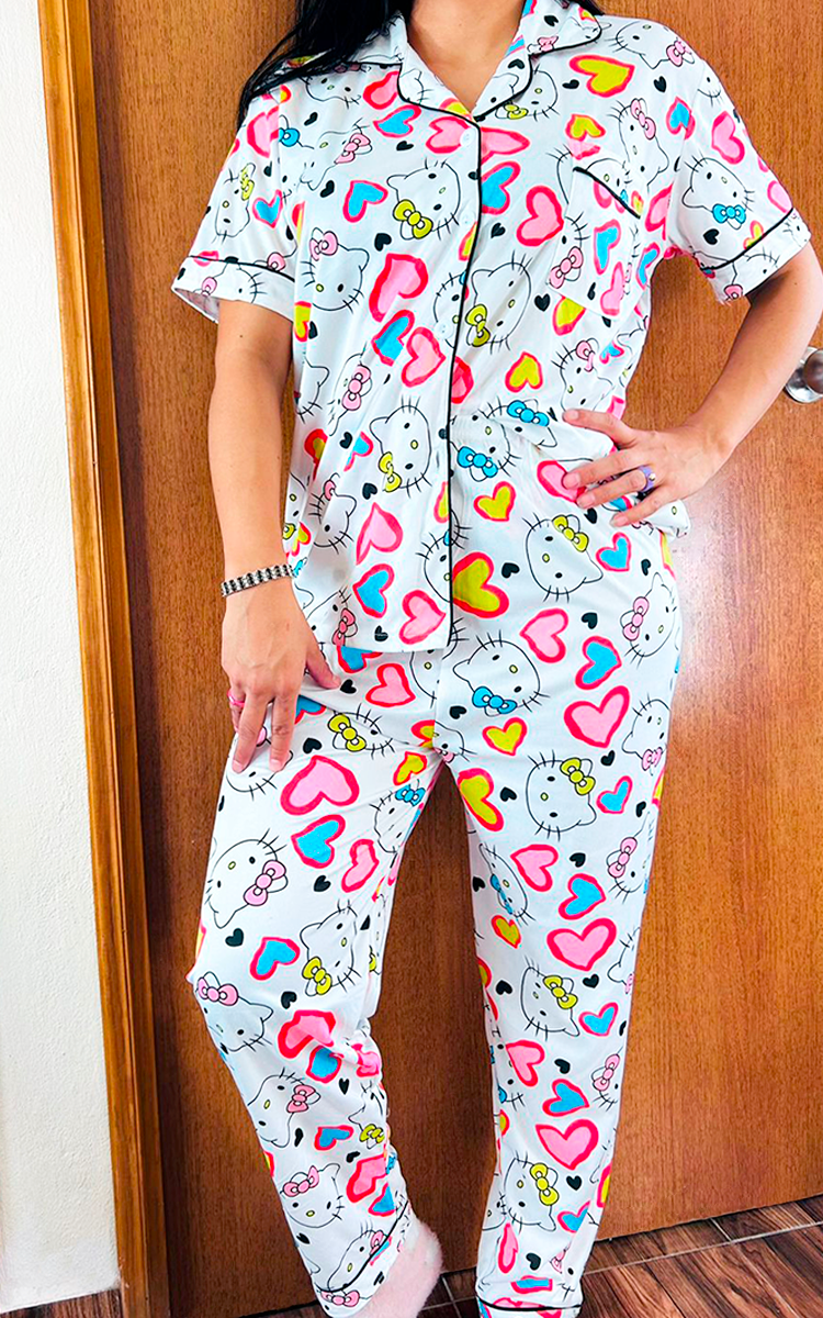 Pijama Botones Diseño De "Kitty"