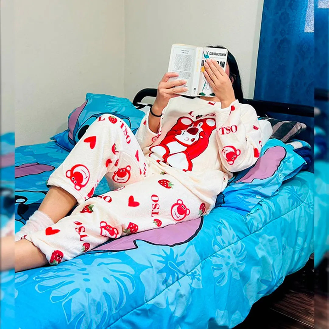 Pijama Afelpada Dama Caricaturas "Lotso"