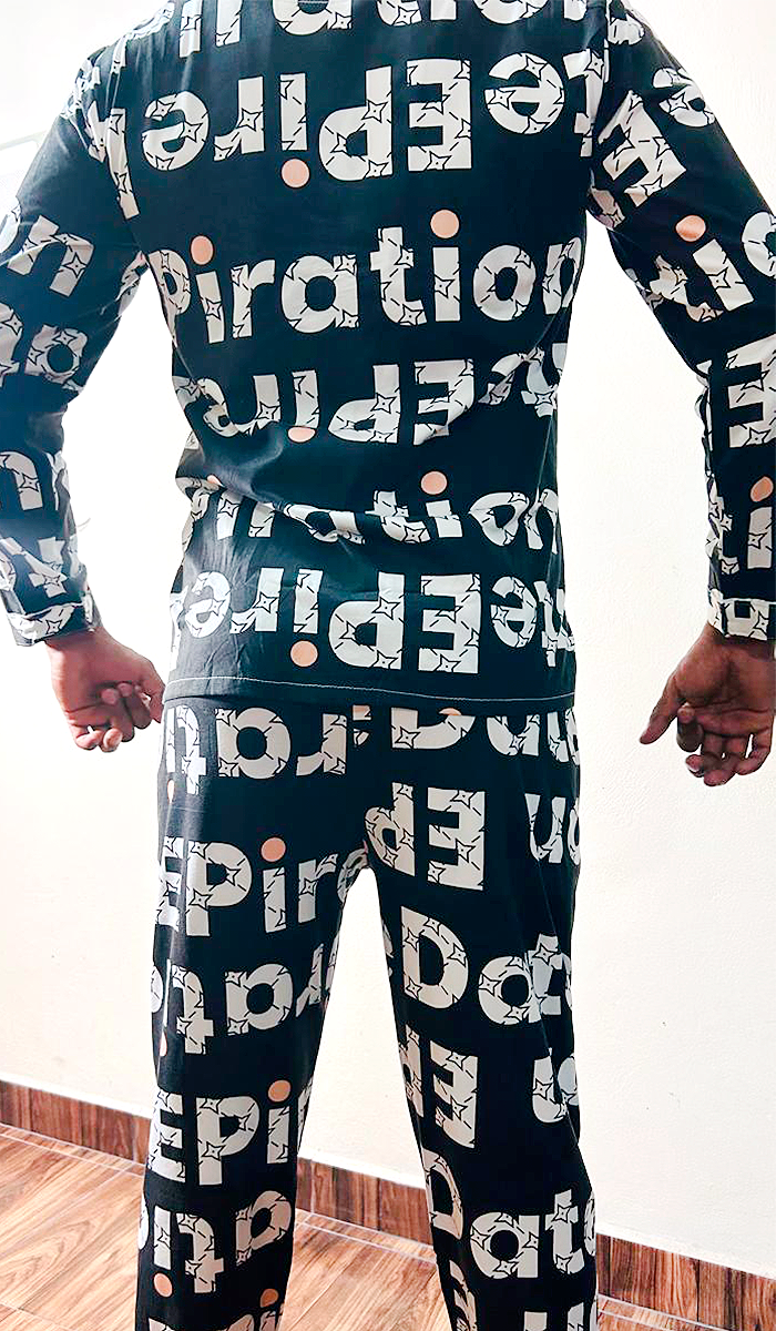 Pijama De Hombre Letras Color Negro
