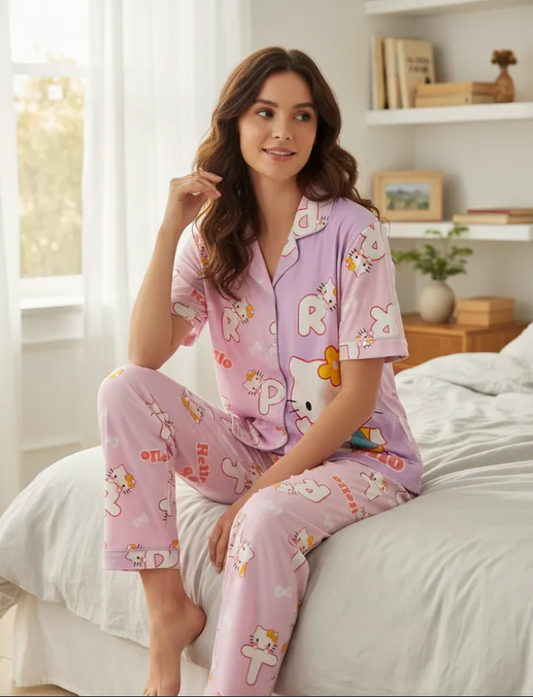 Pijama Dama Pantalón y Camisa de Botones Cute Diseño De Hello Kitty Lila