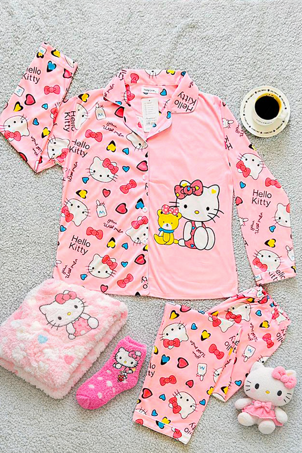 Pijama Dama Pantalón y Camisa de Botones Cute Diseño De Hello Kitty Color Rosa