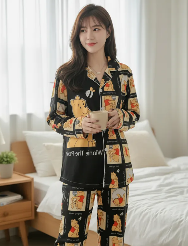 Pijama Dama Pantalón y Camisa de Botones Cute Diseño De Winnie Pooh Color Negro