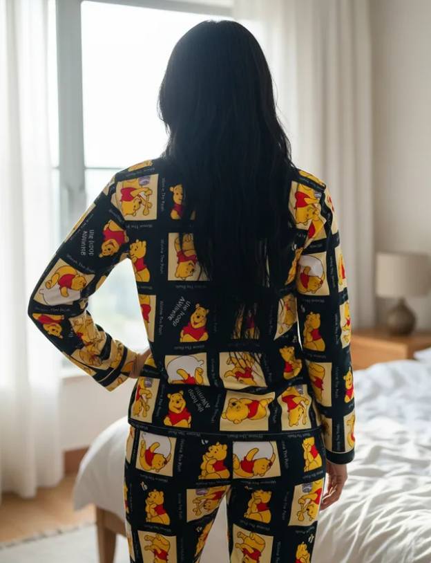 Pijama Dama Pantalón y Camisa de Botones Cute Diseño De Winnie Pooh Color Negro