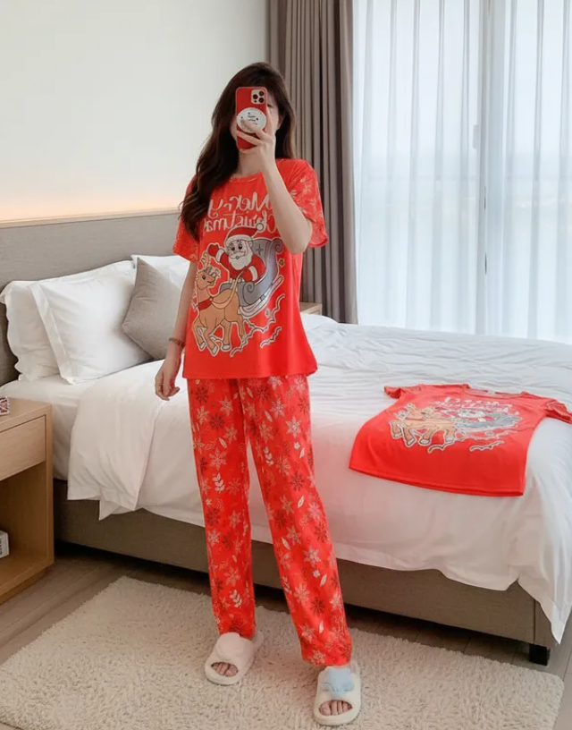 Pijama Navideña Dama Bata, Playera, Pantalón Y Short Moda Diseño De Santa Claus Trineo